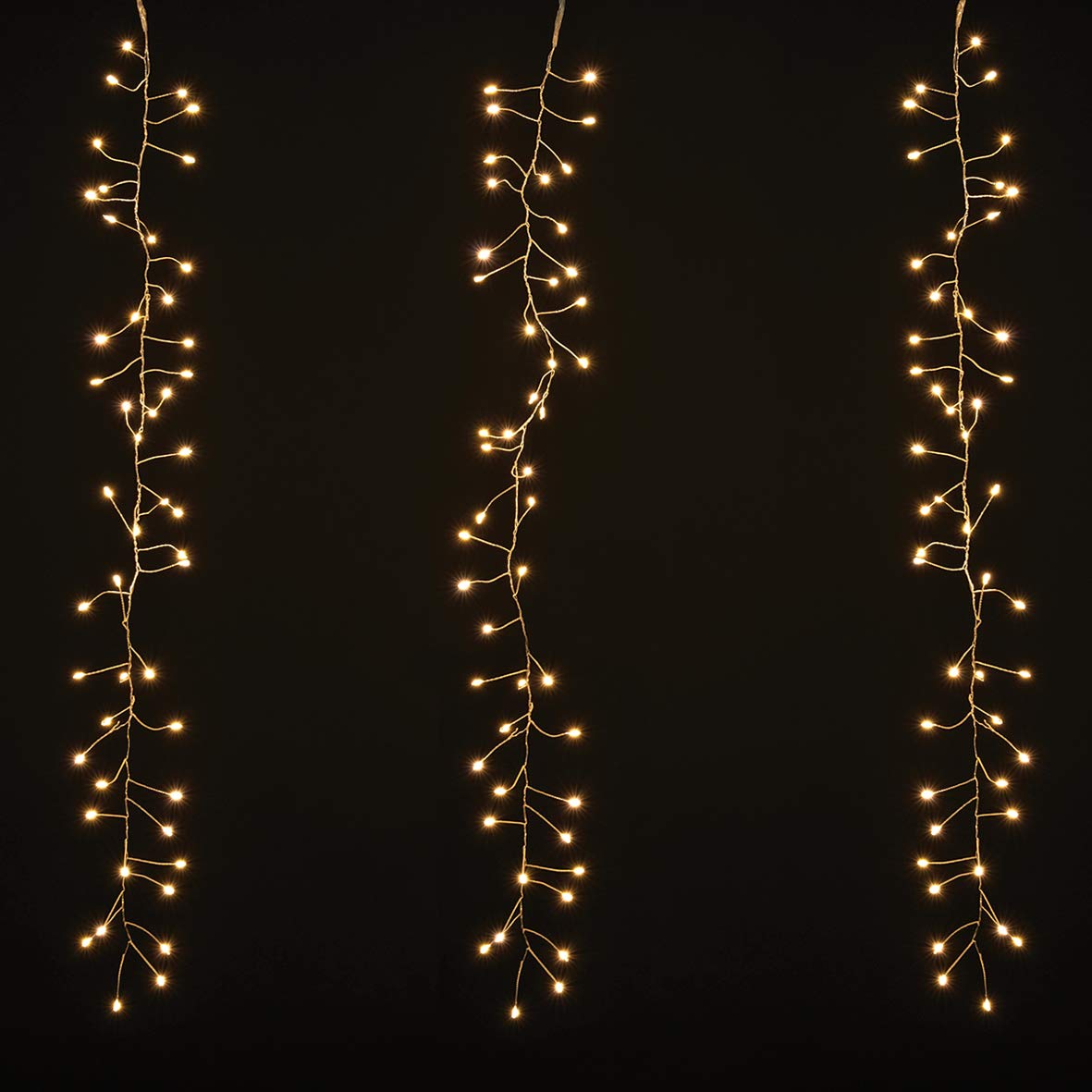 The Christmas Workshop Waterfall Curtain Chaser Lights / 240 Warm White LED Lights / 8 Light Modes/Speed Control/Indoor & Outdoor Use / 5m Lead Wire / IP44 Waterproof 70439