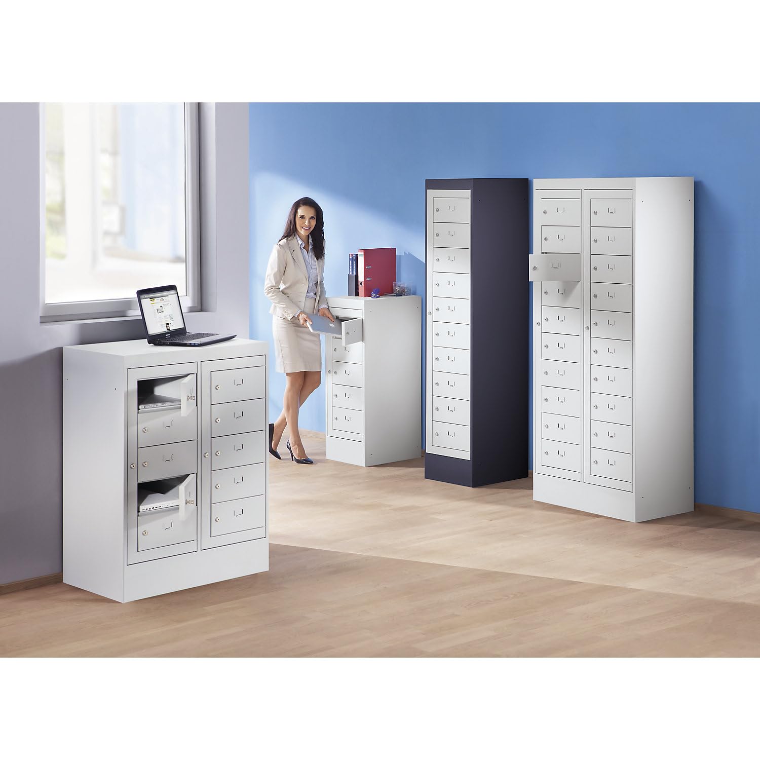 Certeo | Armoire pour Ordinateurs Portables | 10 casiers, h x l 1115 x 782 mm, gris clair