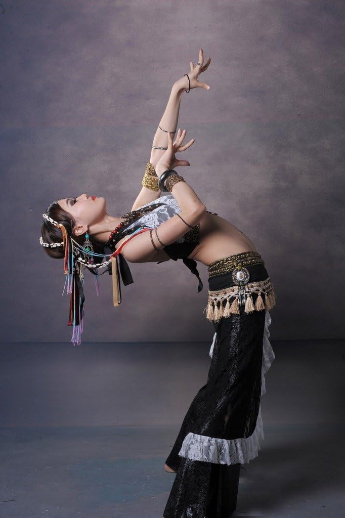Women's Tribal Lace Belly Dance Bra Top and Tassel Hip Scarf 2pcs/Set