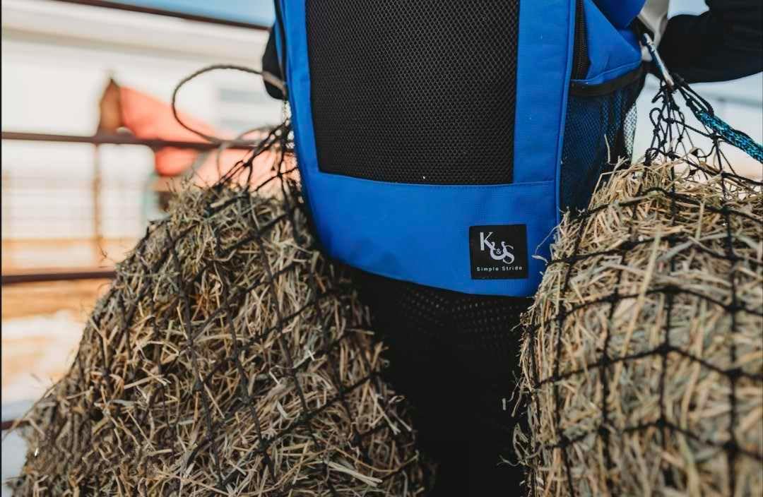 Horse Grooming Bag-Horse Gear Bag with Hay Bag Carrying Features