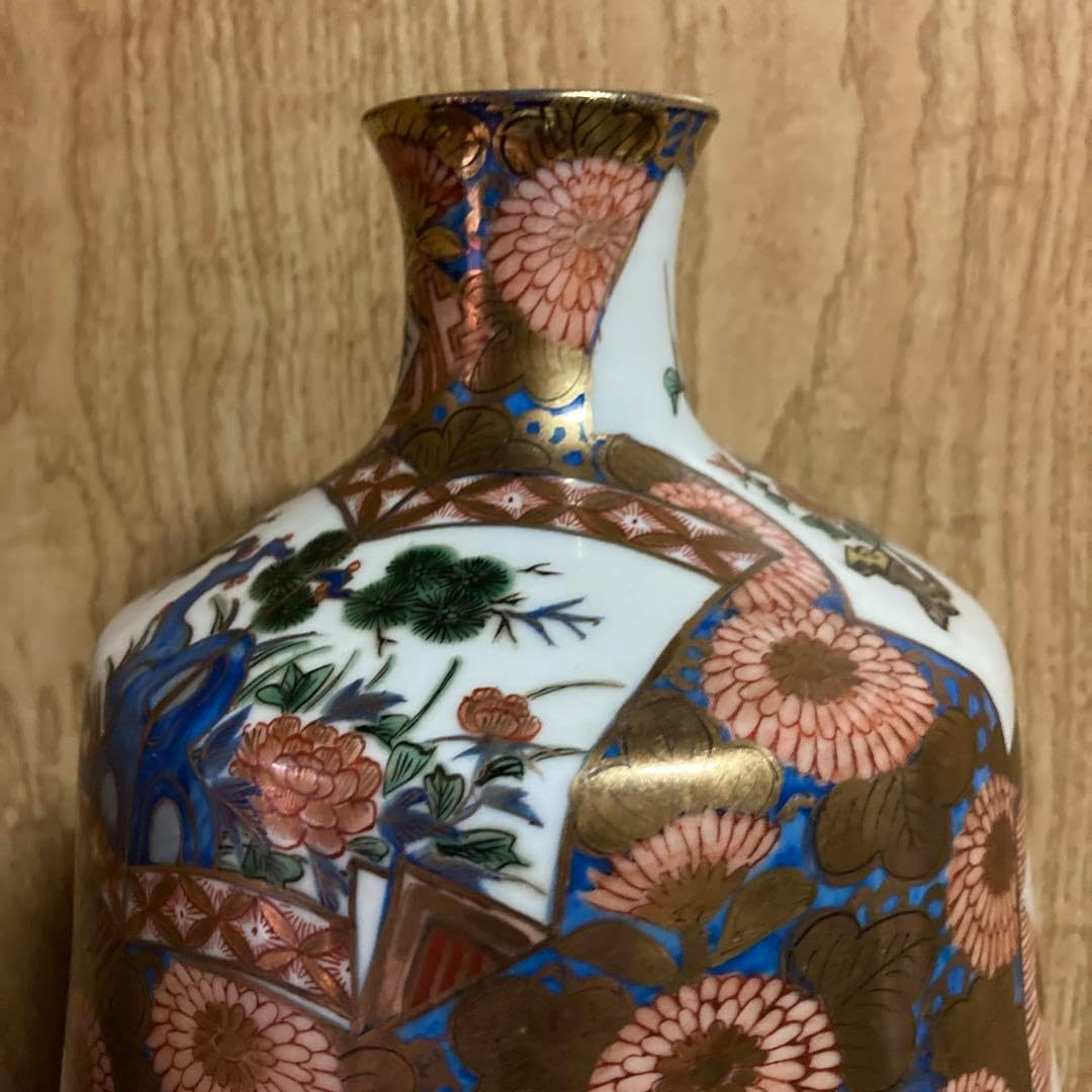 古伊万里　色絵金彩　瓶　徳利　菊花草花風景図　　「奇玉宝鼎之珍」銘 古伊万里 色絵金彩 瓶 徳利 菊花草花風景図 奇玉宝鼎之珍