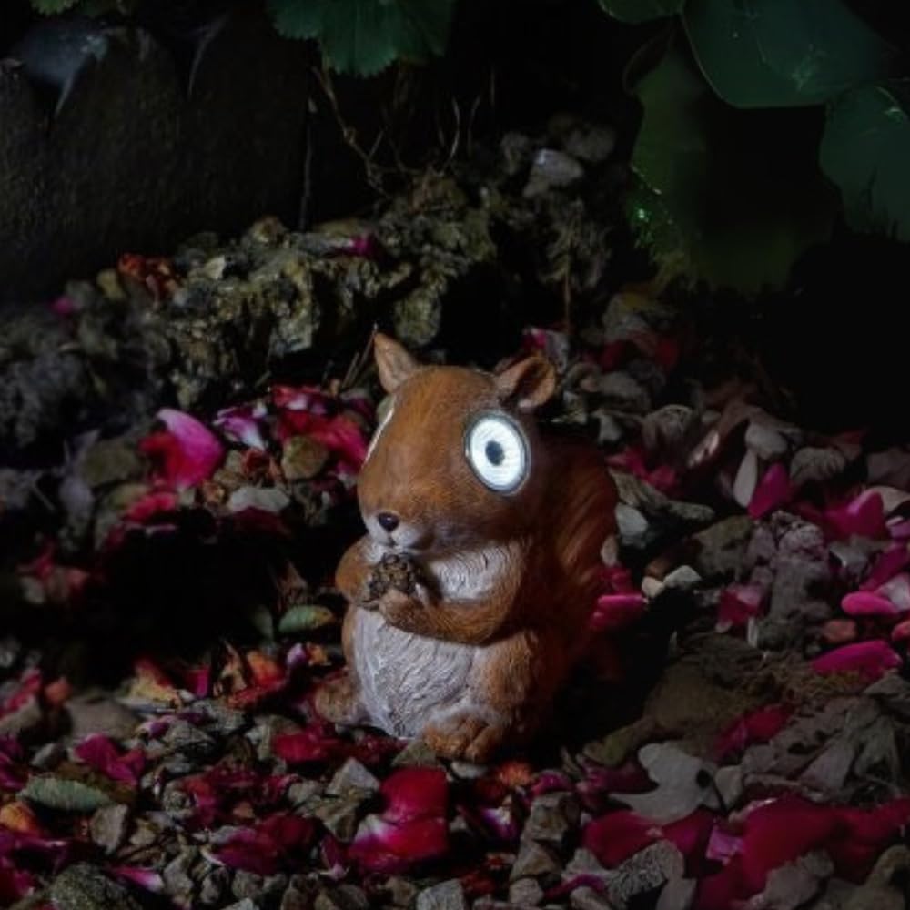 Garden Mile Squirrel Garden Ornaments Outdoor Waterproof Animal Ornaments Solar Lights Outdoor Garden Solar Ornaments Perfect For Patio Yard Flowerbeds Outside Decorations Lighting