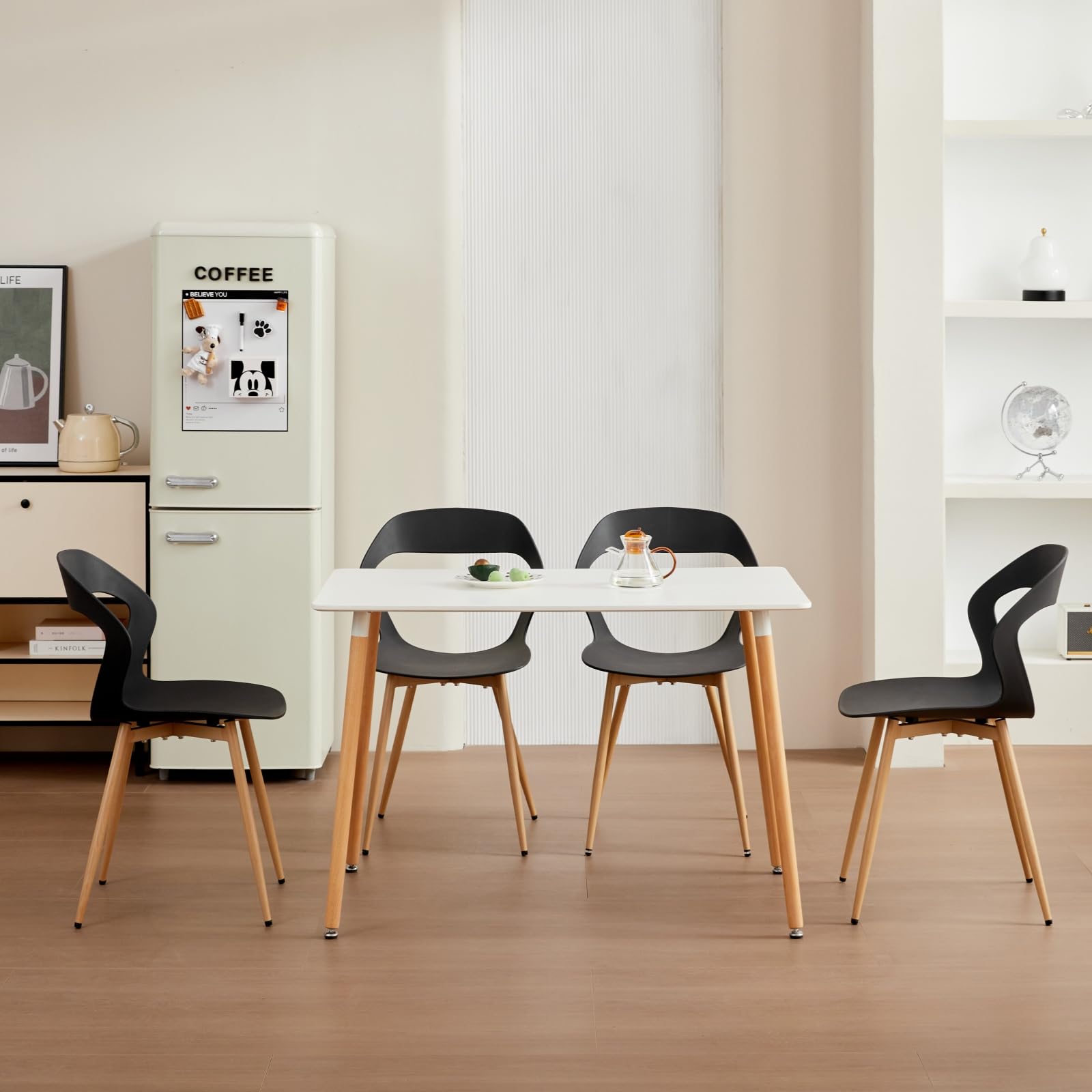 4er Set Nordisches Esszimmerstuhlt, Küchenstuhl, Mit Metallbeinen, Großes Hohlrücken-Design, Geeignet für Wohnzimmer, Esszimmer, Freizeitzimmer – Schwarz + Holz