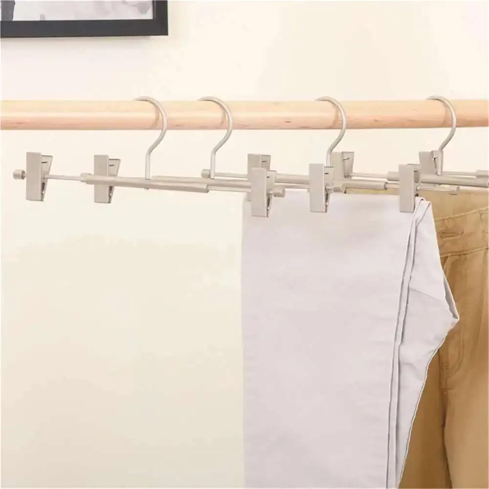 Kleiderbügel Hosen 5 STÜCKE Kleiderbügel for Kleidung Edelstahl Clip Ständer Kleiderbügel Hosen Rock Kleidung for Erwachsene Einstellbare Pinch Grip Cabide Clip Haken(Silver)