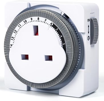 Jadeshay Mechanical Timer Plug 24 Hour Programmable Socket with 96 Time Segments 15 Minute Interval 240V 13A UK Mains Plug for Automatically Starting or Stopping Indoor Lighting Home Appliances