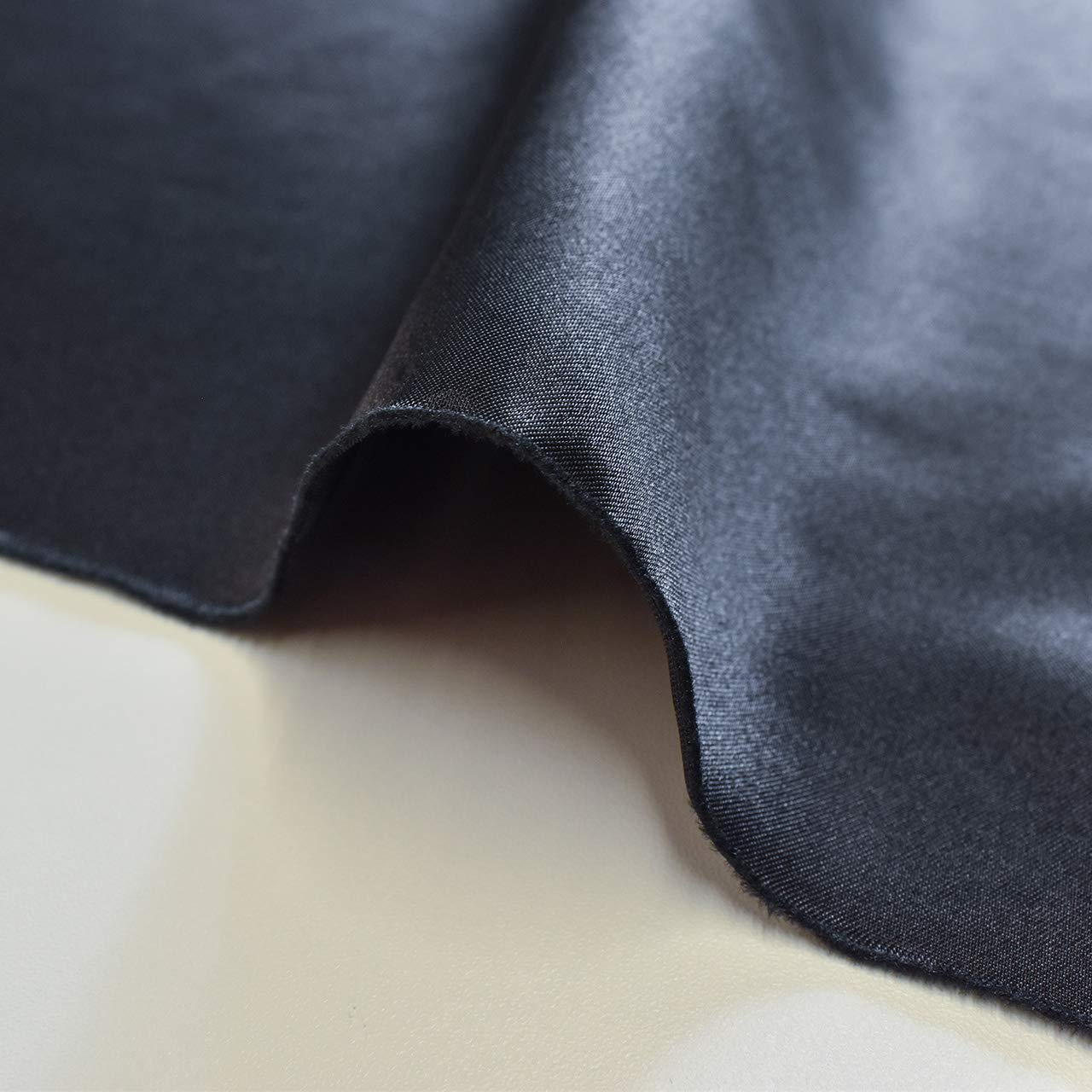 Amazon | ポリエステルサテン 生地 約122cm幅×約3mカット BK.黒 29910