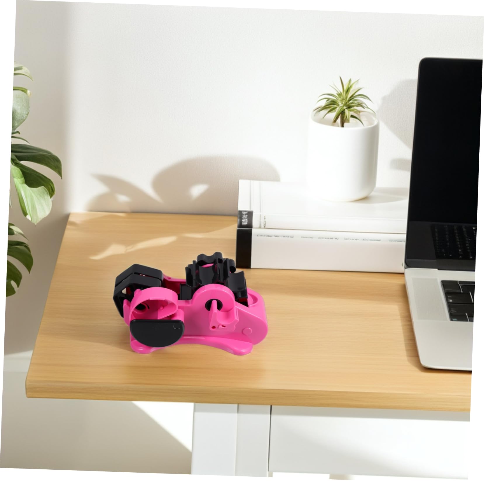 Dispenser Nastro Adesivo Trasparente in Plastica con Cutter | Organizer da Scrivania per Scuola e Ufficio, Uso per Riparazioni e Fascicolazione Documenti, Design Semplice