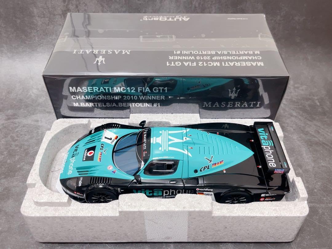 Amazon.co.jp: AUTOart 1/18 マセラティ MC12 FIA GT1 優勝 ミニカー 
