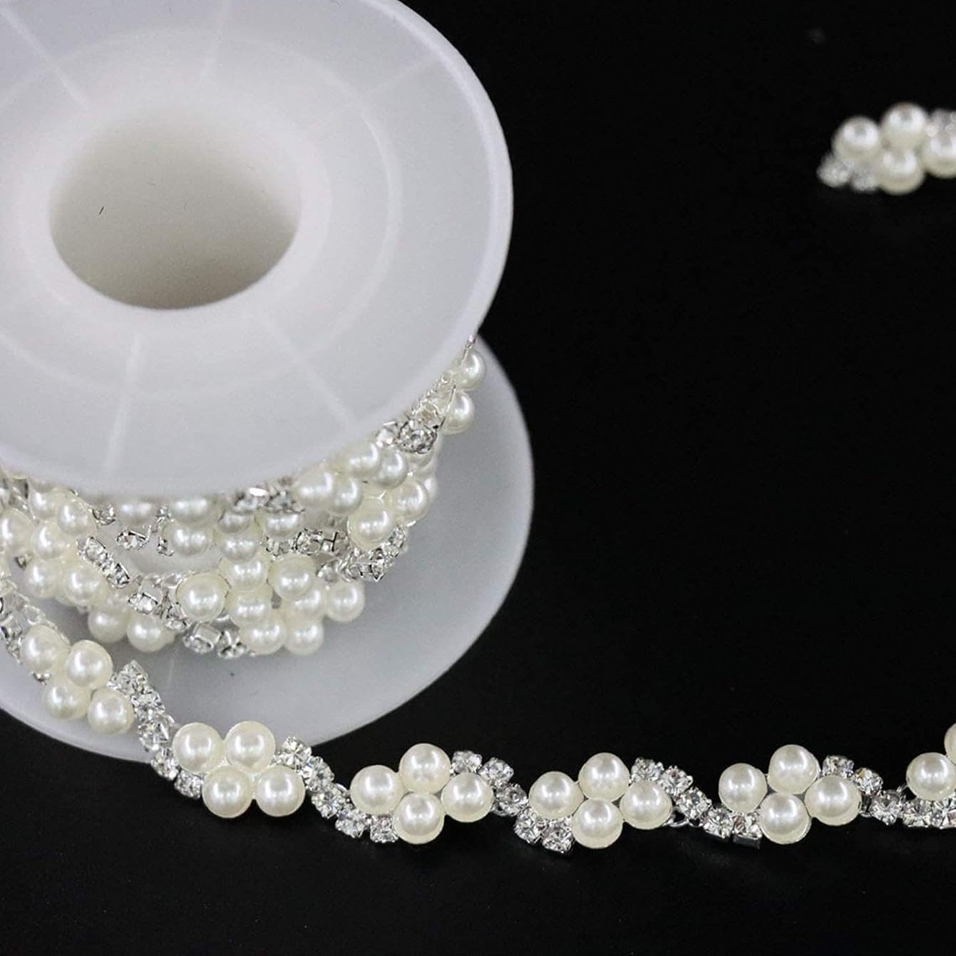 Jerler 2 Yard Pearl Rhinestone Trim, Inlaid Pearl Beaded Chain, Crystal Applique Ideal for DIY and Wedding Party Decoration Bridal Embellishments, 0.3" Width (Wave Pearl, 2 Yards)
