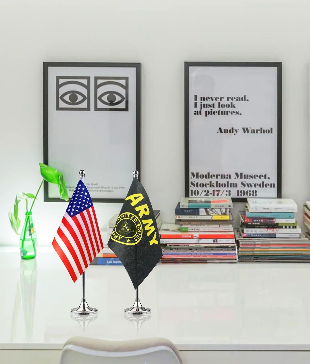 WXTWK 2 Pack American USA Gold Crest Desk Flag Small Mini US Military Table Flags With Stand Base,United States Army Festival Events Celebration Decorations image 4