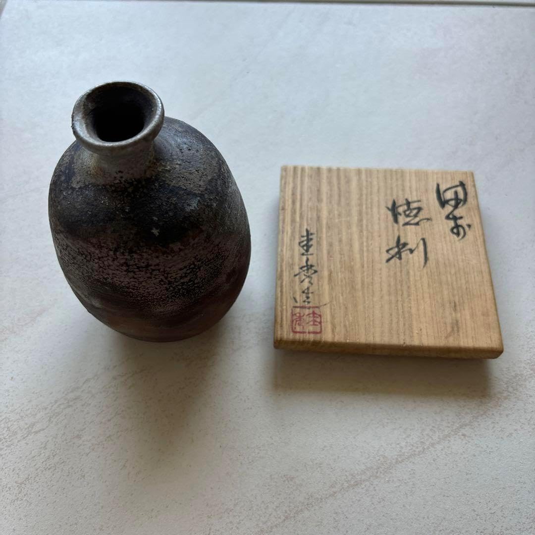 備前焼の徳利 佐藤圭秀
