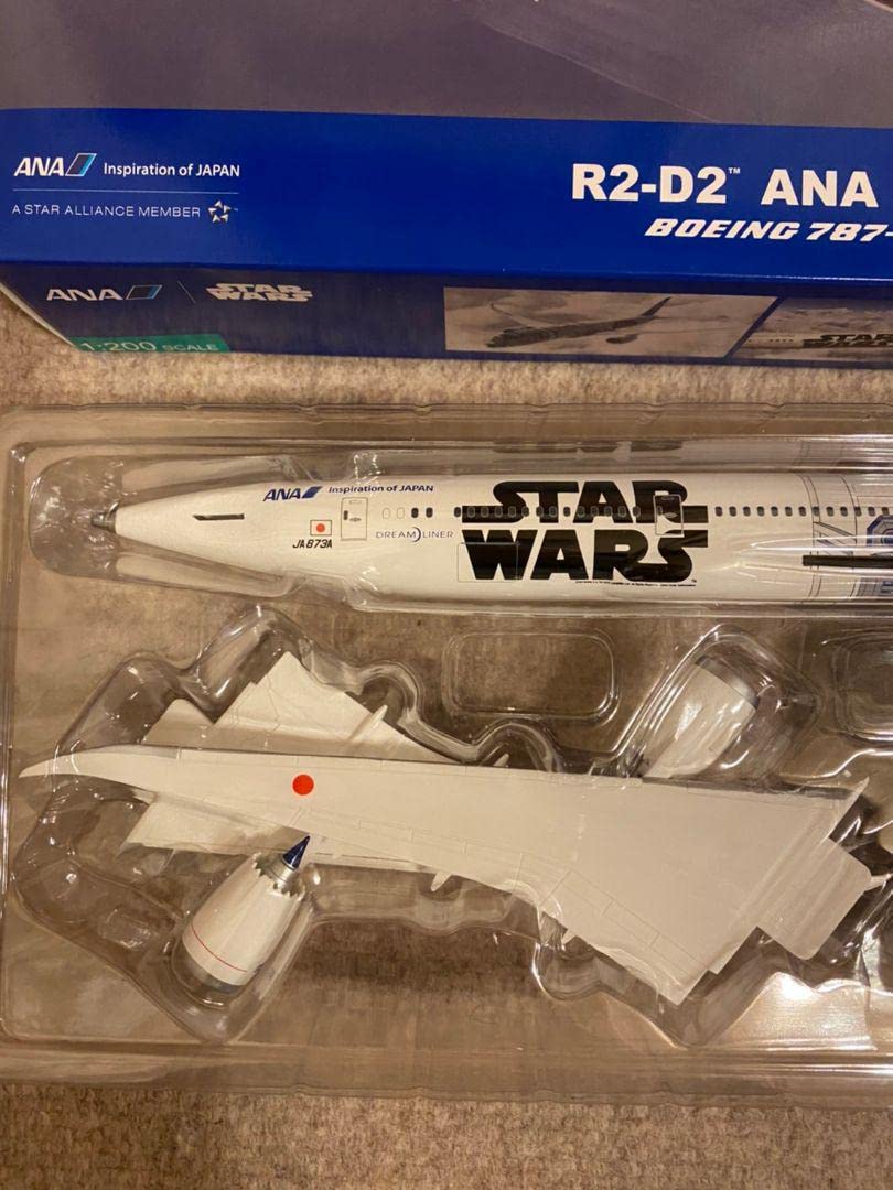Amazon.co.jp: ANA スター ウォーズ R2D2JET 1200 飛行機 : おもちゃ