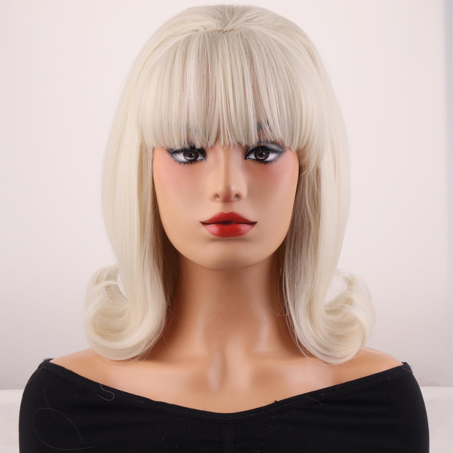 MAGQOO Blonde Wig Women Short Blonde Wig with Bangs Retro Bouffant Beehive Wigs 60s 70s 80s Costume Cosplay Halloween Party with Wig Cap