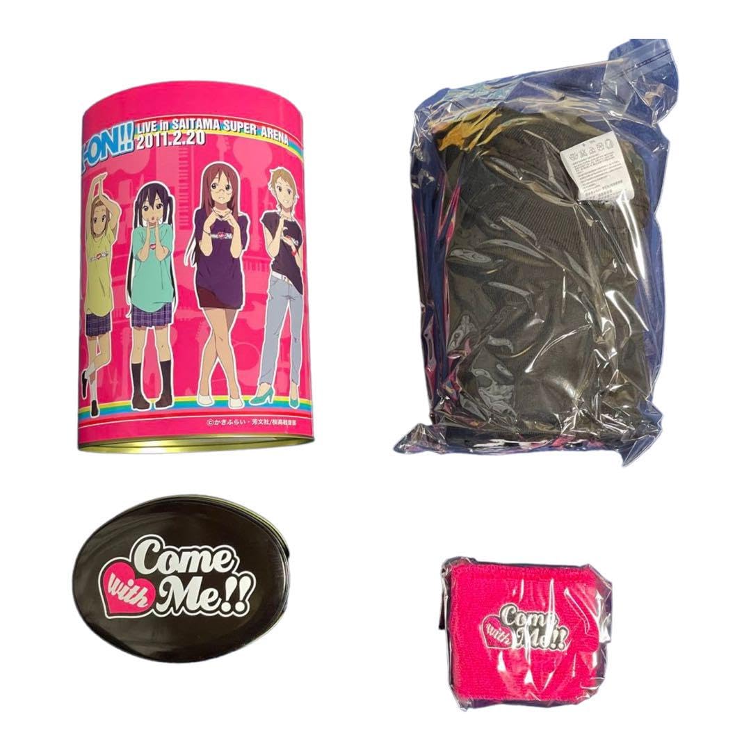 Amazon.co.jp: けいおん! Liveグッズ 缶入り リストバンド Tシャツ