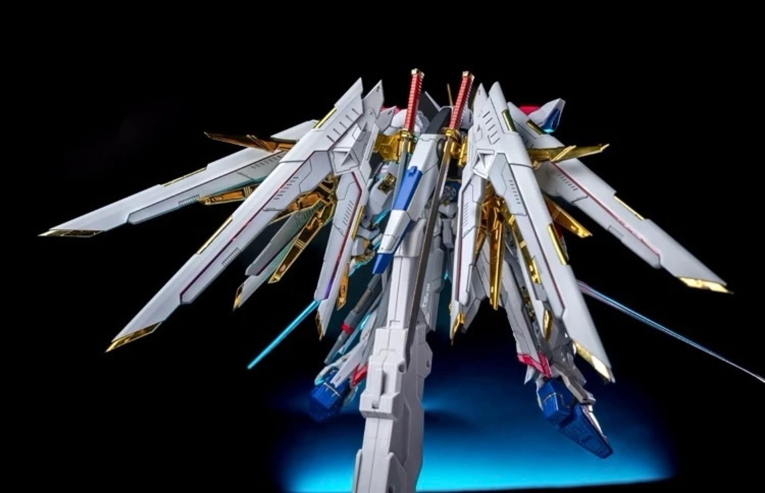 Amazon | MG MGEX 1/100 ZGMF-X20A マイティーストライクフリーダム