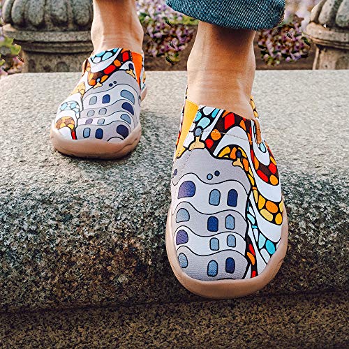 Image of UIN Women's Artistic Slip-On Shoes Vibrant Floral Casual Loafers Lightweight Comfortable Travel Footwear
