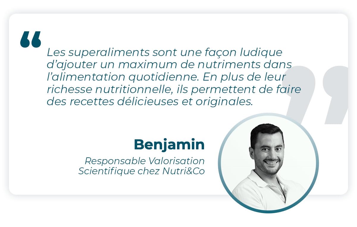 NUTRI & CO Açaï BIO en Poudre 100g - Naturellement Riche en Antioxydants, Vitamine C & Oméga 9 - Issue de l’Agriculture Durable et Équitable en Amazonie - Superaliment Lyophilisée Bio et Vegan