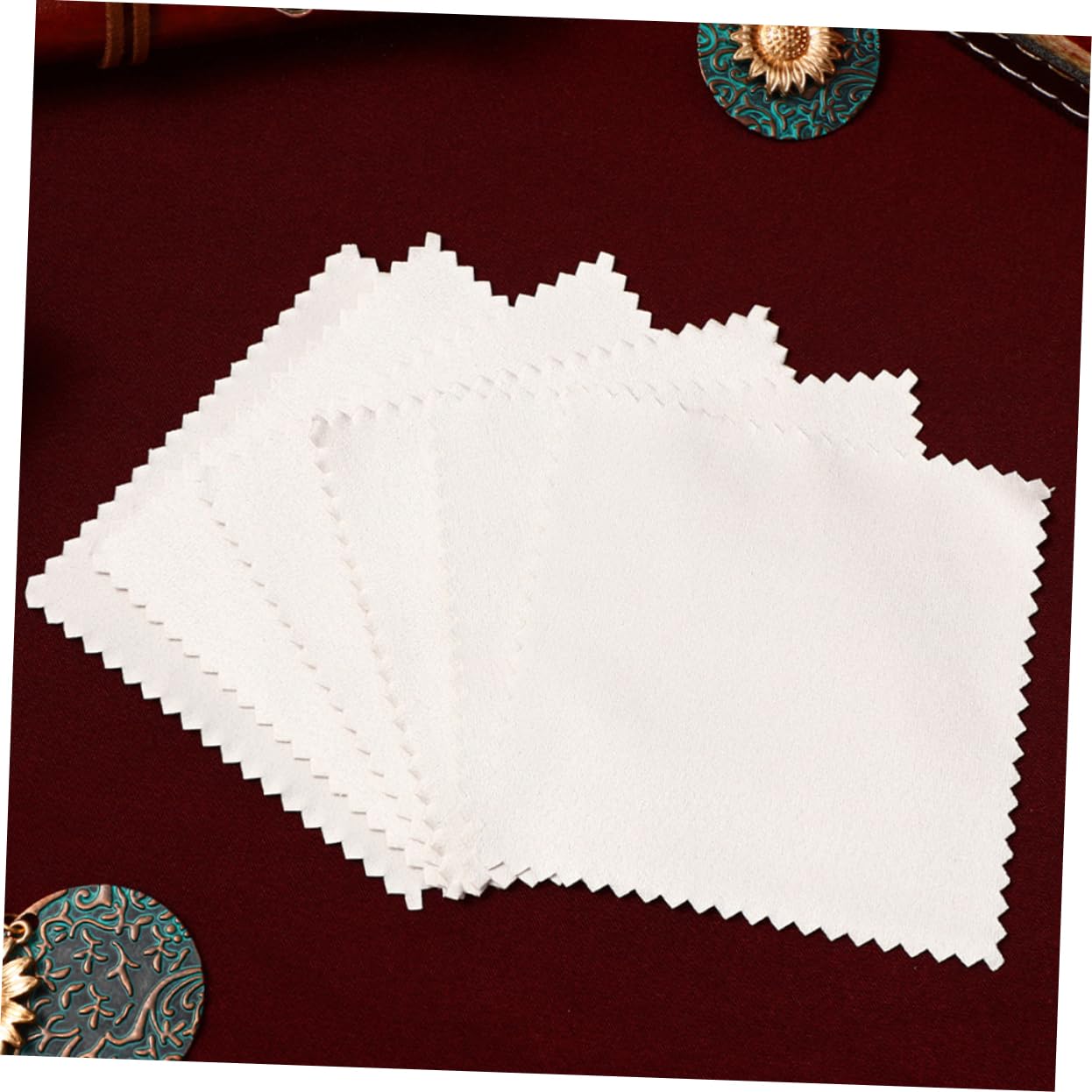 VILLCASE 300 Stk Schmuck-Reinigungstücher silber reinigen cleaning cloth Schmuckglanz Schmuck säubern Schmuckpflege Brillenputztuch Messing-Reinigungstücher Silber Polierwerkzeug Wildleder-