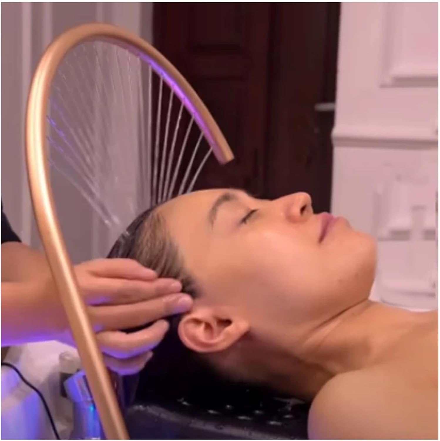 Supporto per circolazione dell'acqua, attrezzatura per cascata Head Spa con altezza regolabile e angelo, cura del cuoio capelluto in stile parrucchiere, telaio per circolazione dell'acqua della spa