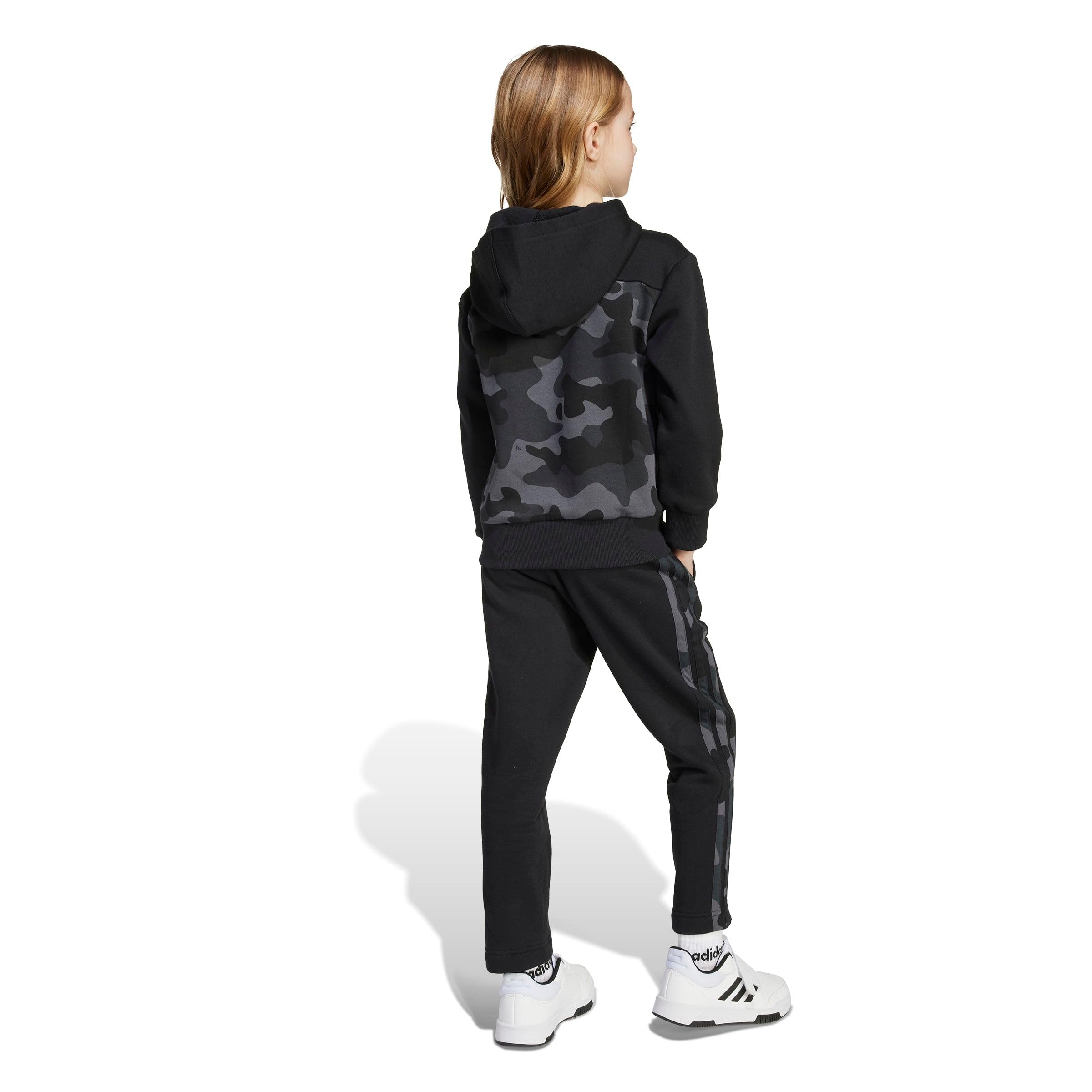 adidas Unisex Kids Seasonal Essentials Camo Fleece Jogginganzug Kleinkinder