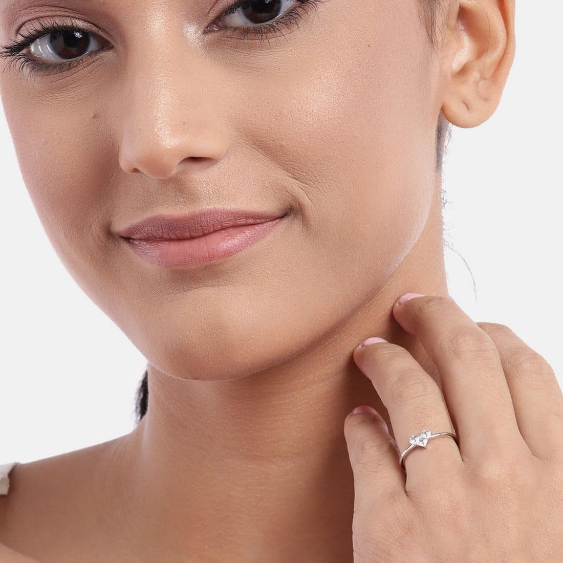925 Sterling Silver Heart Shape CZ Rhodium Plated Ring