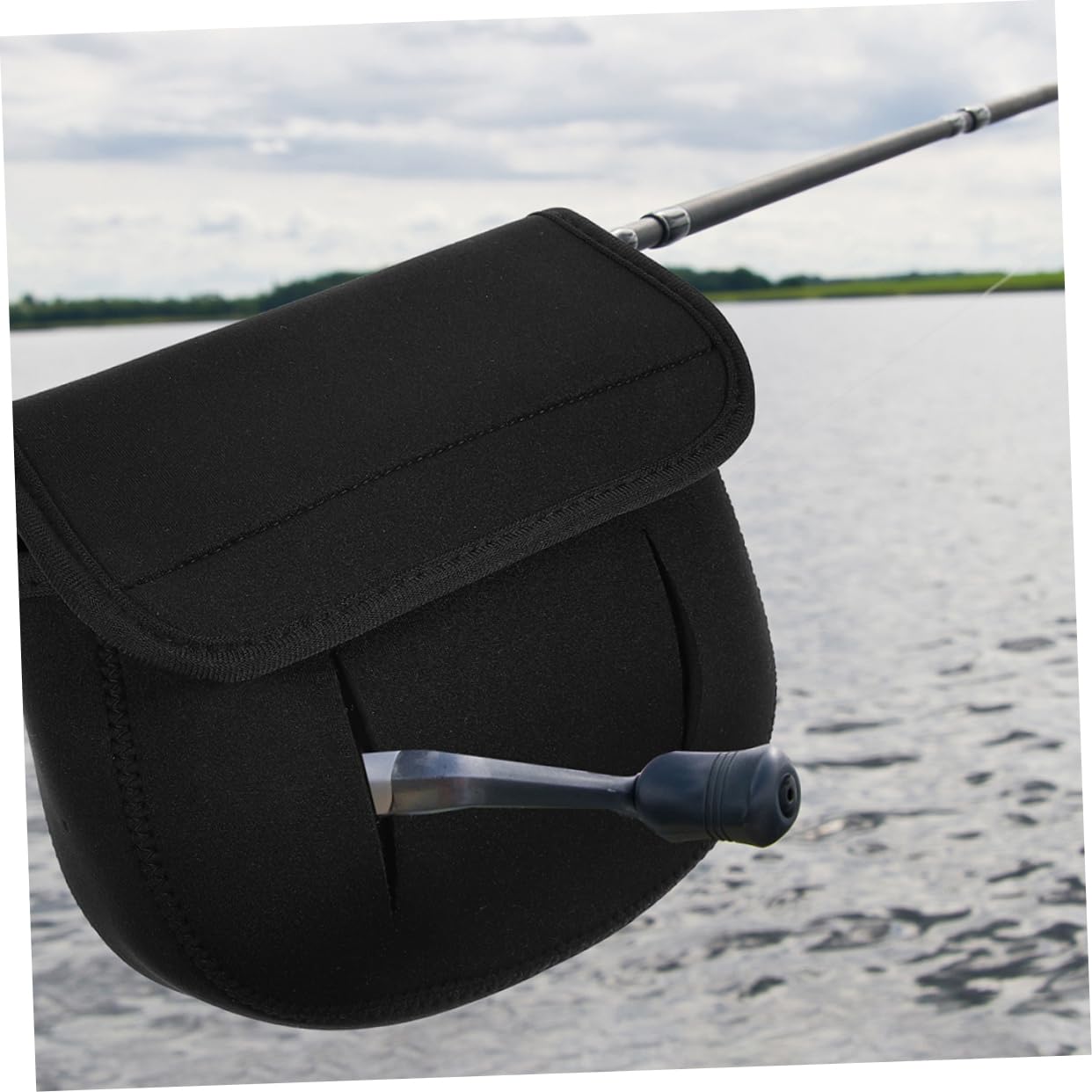 Sosoport Fishing Reel Protective Case Neoprene Cover for Fishing Reel Lightweight Protector Sleeve for Storage Carry present