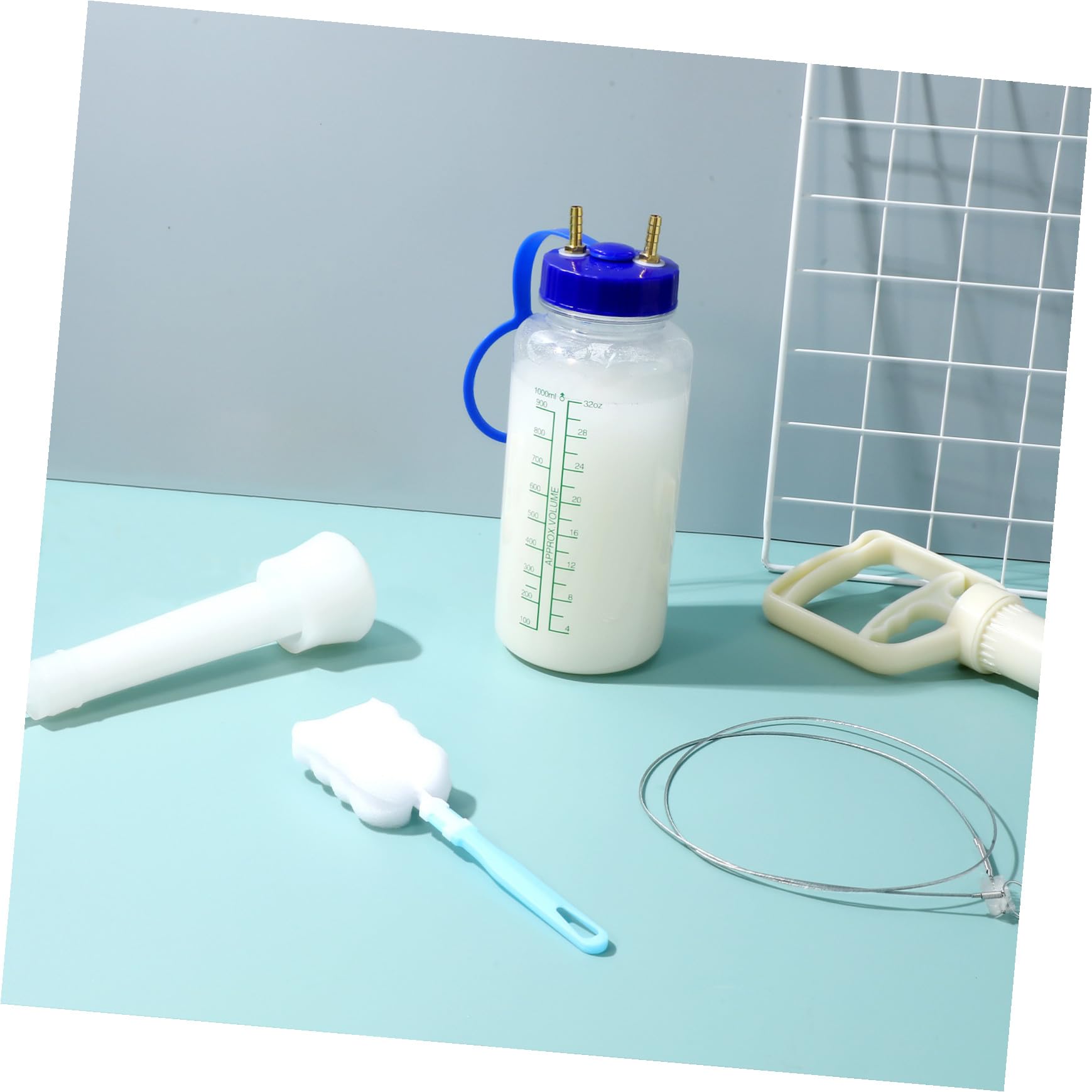 Outanaya Macchina per Mungitura Manuale per Pecore e Mucche, in Plastica, Spazzola per Pulizia e Bottiglia, Kit