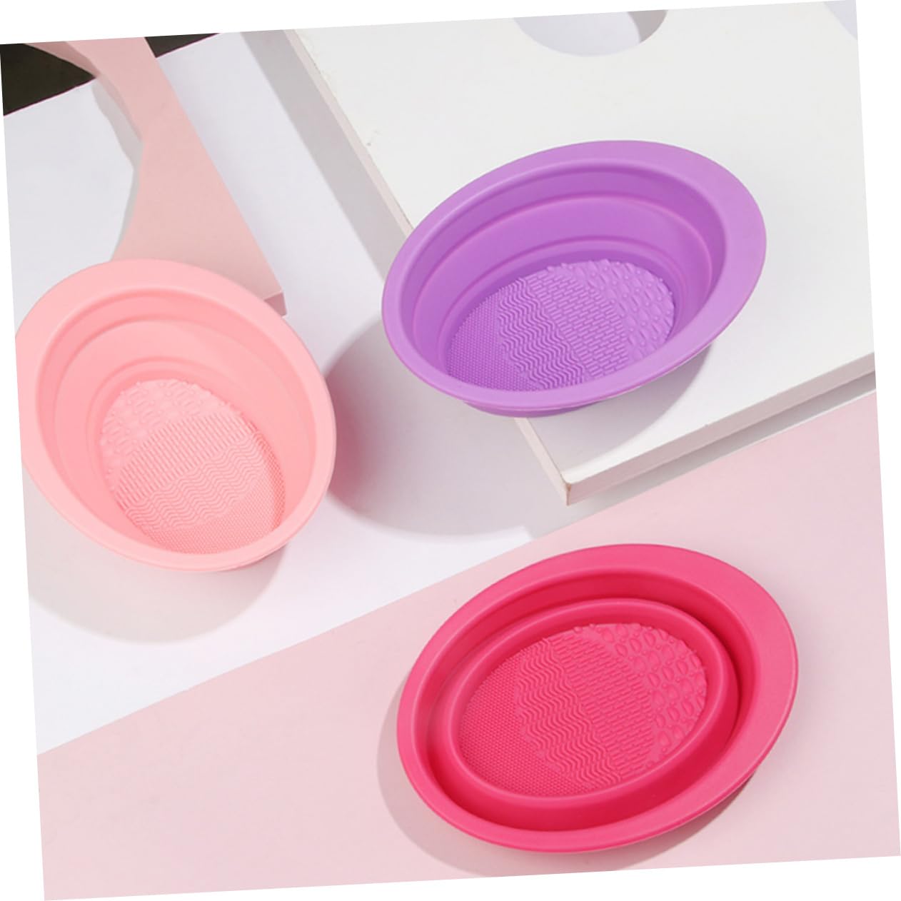 minkissy 3 Pezzi Di Pennelli Per Il Trucco in Silicone Ciotola Pieghevole Portatile Piastra Per La Pulizia Dei Pennelli Per Il Trucco Compatta E Versatile Per Salone E Casa