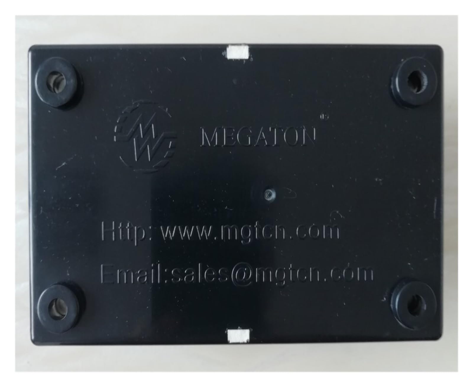 Regolatore di Tensione Regolatore di Tensione: SMAVC6305A