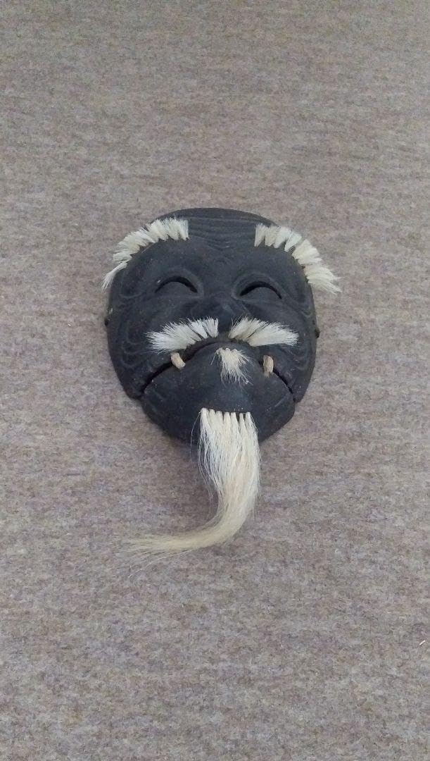 Amazon.co.jp: 能面 黒式尉 手彫 : おもちゃ