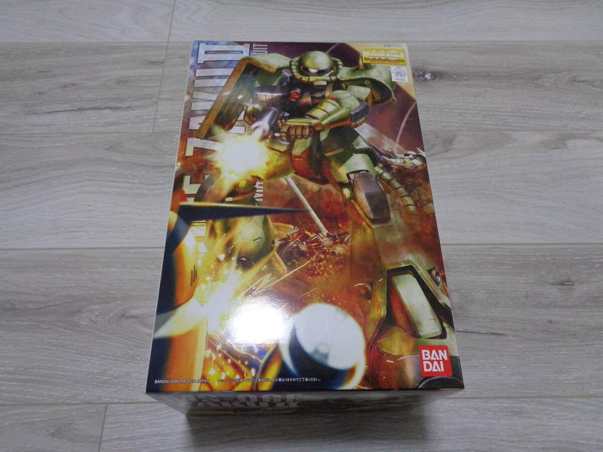 Amazon.co.jp: MG 1/100 MS-06F ザク Ver.2.0 : おもちゃ