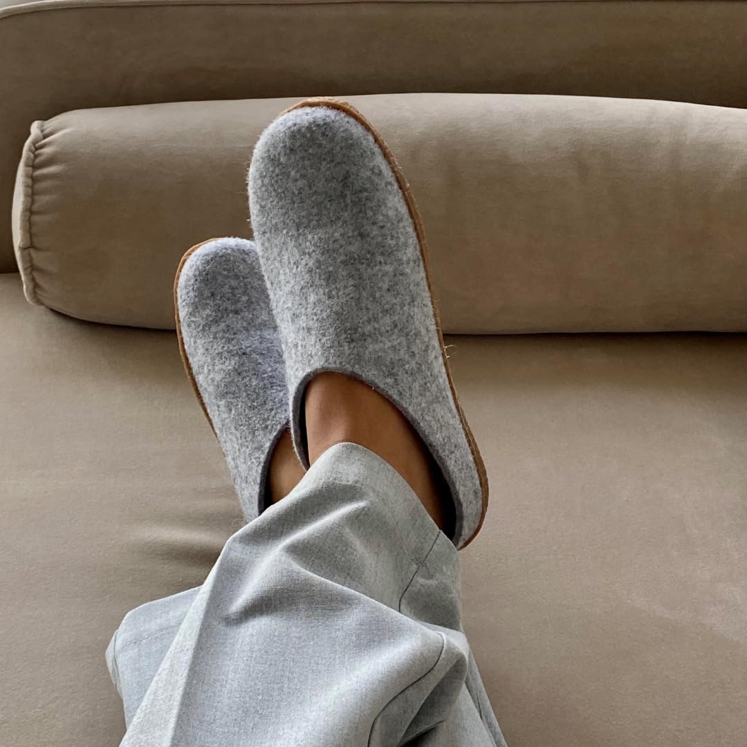 Filzpantoffeln mit Gummisohle | Praktische Herren & Damen Hausschuhe Sommer und Winter | Bequeme Hüttenschuhe Damen und Herren | Filz Hausschlappen Geschlossen