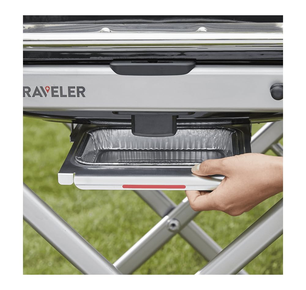 Weber Traveler Gasgrill/Klappbarer tragbarer Gasgrill mit Rädern, automatischer Deckelverriegelung und integriertem Thermometer, 1 Brenner, 111 cm Breite, 2065 cm² Grillfläche, schwarz