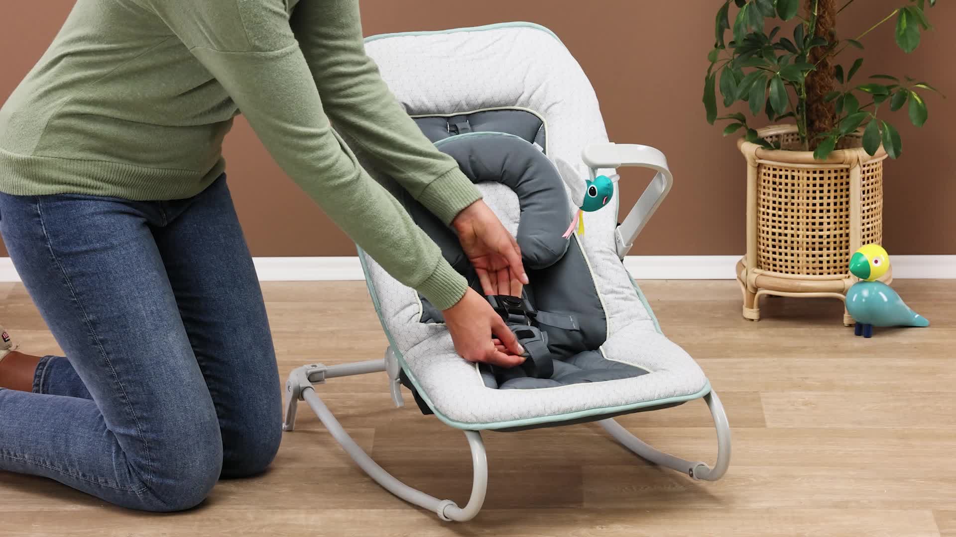 Adjustable Babymoov Swoon Air High Baby Bouncer Chair