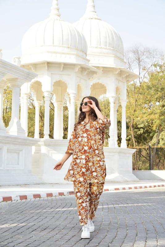 Nainvish Women's Yellow Gold Printed Straight Cotton Blend V-Neck Co-Ord Set (Sd681_Kb-Xxl)