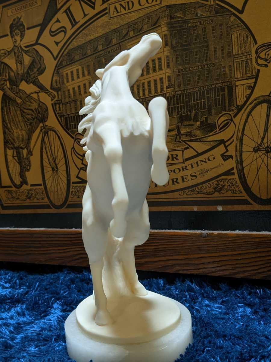 イタリア製白馬置物
