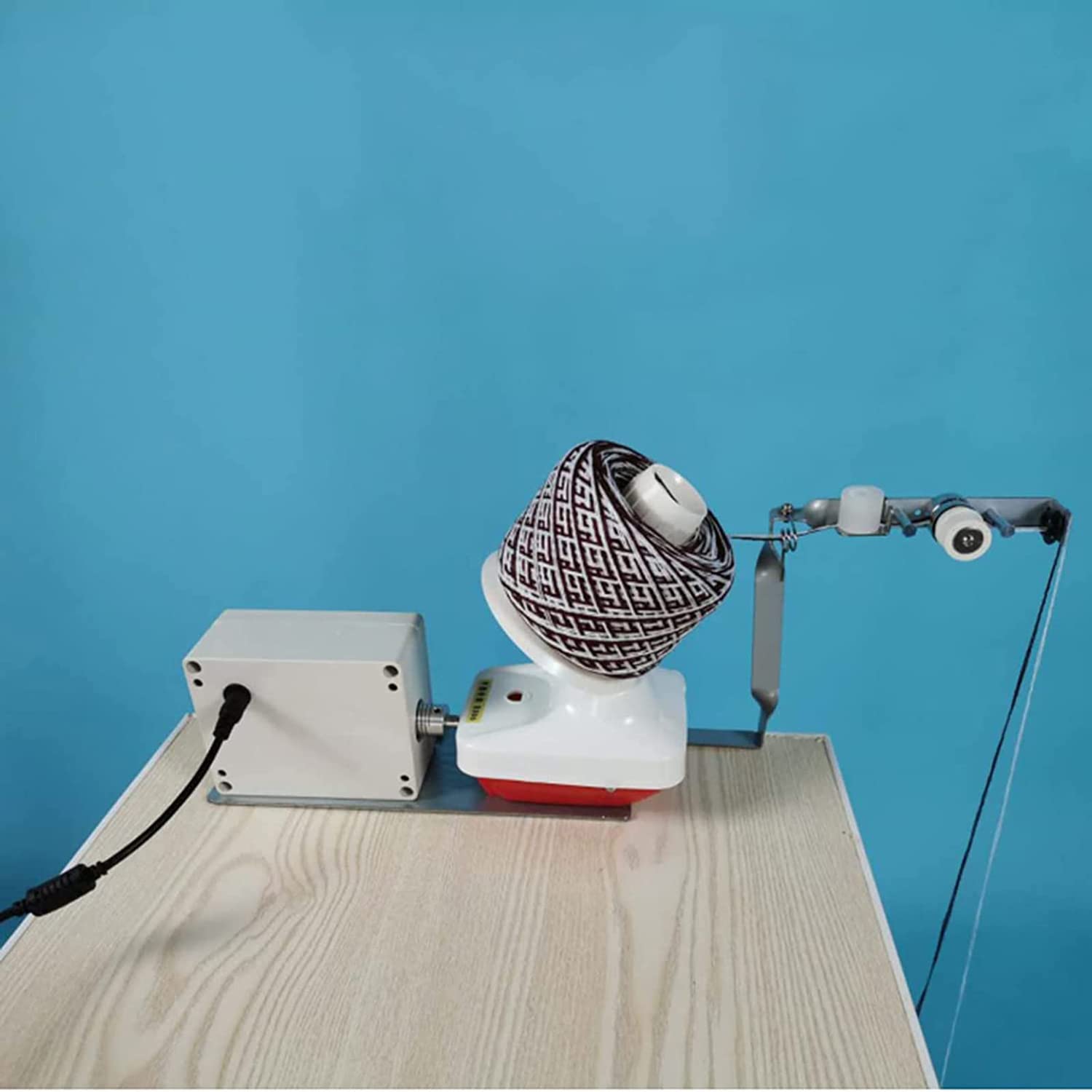 Carrete de Tejer eléctrico Hilo de Nylon Hilo de Bola Bobinador automático de Bolas de Hilo, 20x12x8cm / 7.87x4 Velocidad Ajustable y bajo Nivel de Ruido, fácil de configurar y Usar, para Hilo