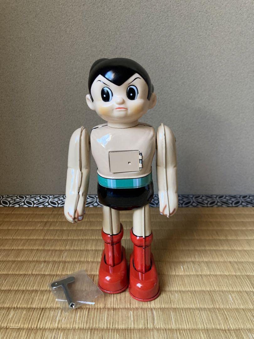 ビリケン商会　鉄腕アトム　フィギュア Amazon.co.jp: 鉄腕アトム 胸を開けたビリケン商会 : ホビー