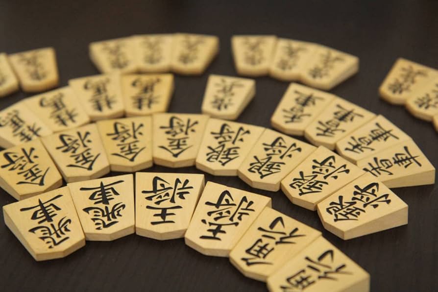 Amazon.co.jp: 『将棋』 菱湖書 黄楊 一光作 特上彫駒 将棋駒 駒