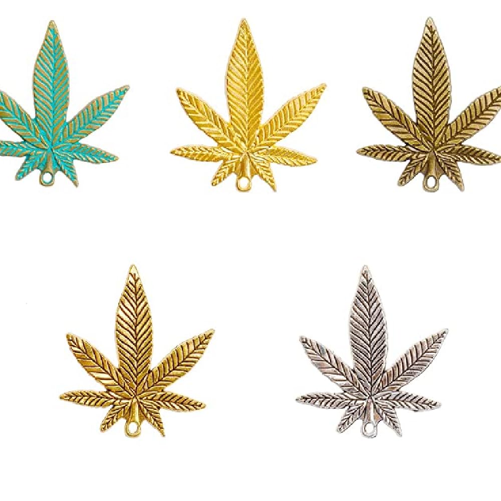 YEYULIN 50Pcs Maple Leaves Charms Leaf Fall Charms Pendants Mixed Color Leaf Vintage Alloy Tree Leaves for DIY Jewelry Crafts Birthday Party Gifts