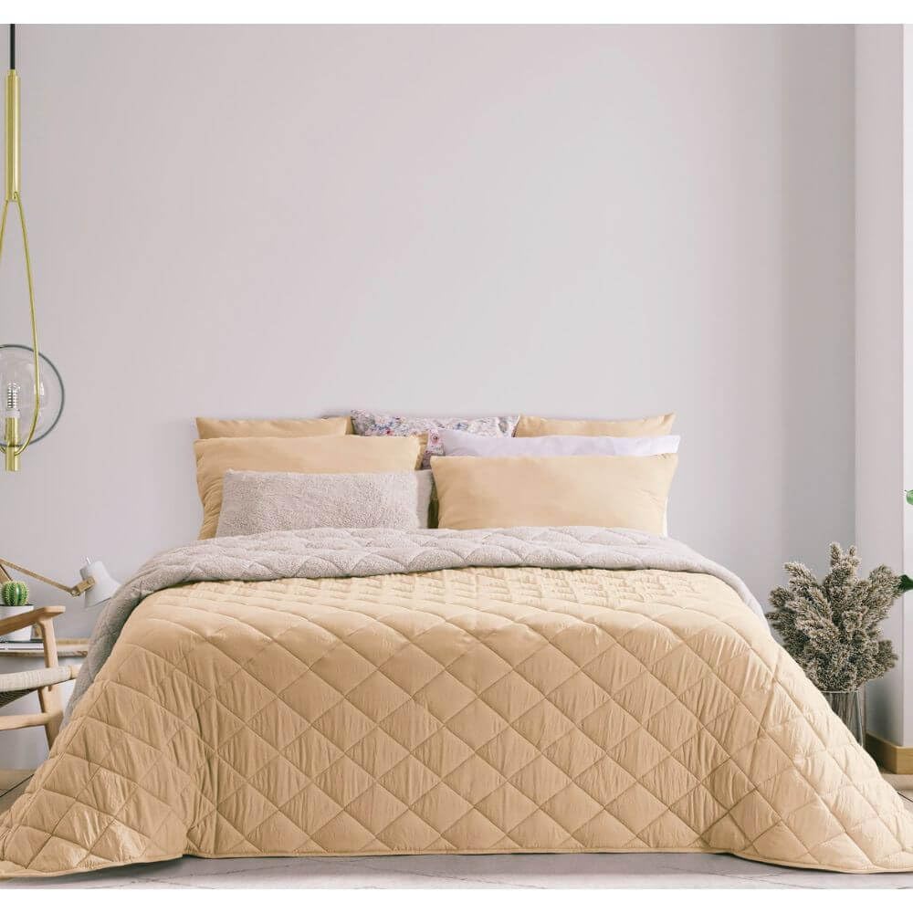 Genérico Edredón Comforter con Reverso de Borreguito Camila (Beige, 105 cm)