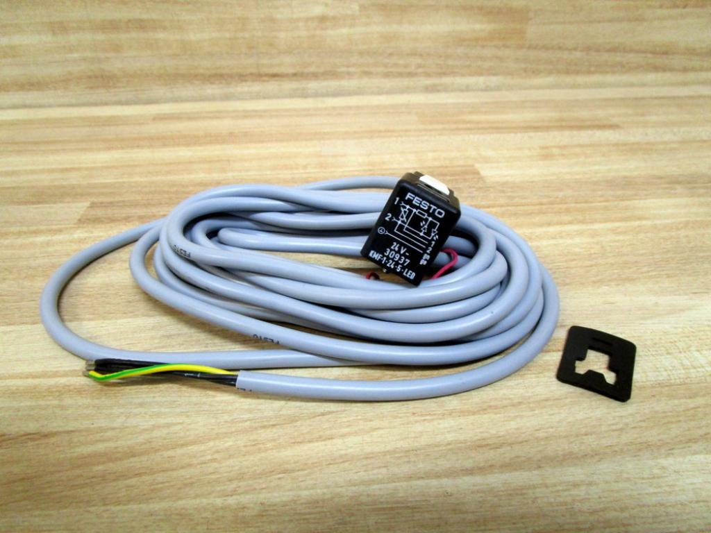 FESTO KMF-1-24DC-5-LED Cable