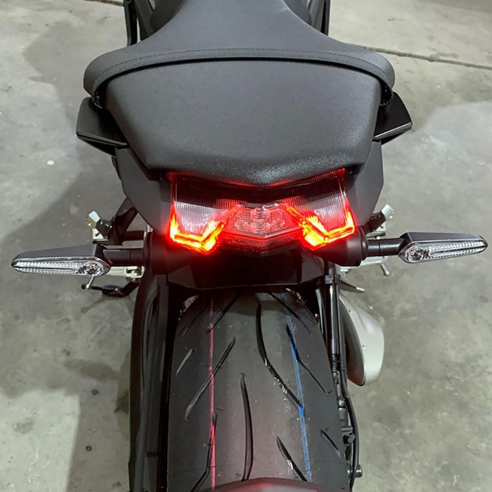 Support Plaque Immatriculation LED Moto MT07 - Compact, Étanche, Lumière Intégrée, Alliage Aluminium Durable