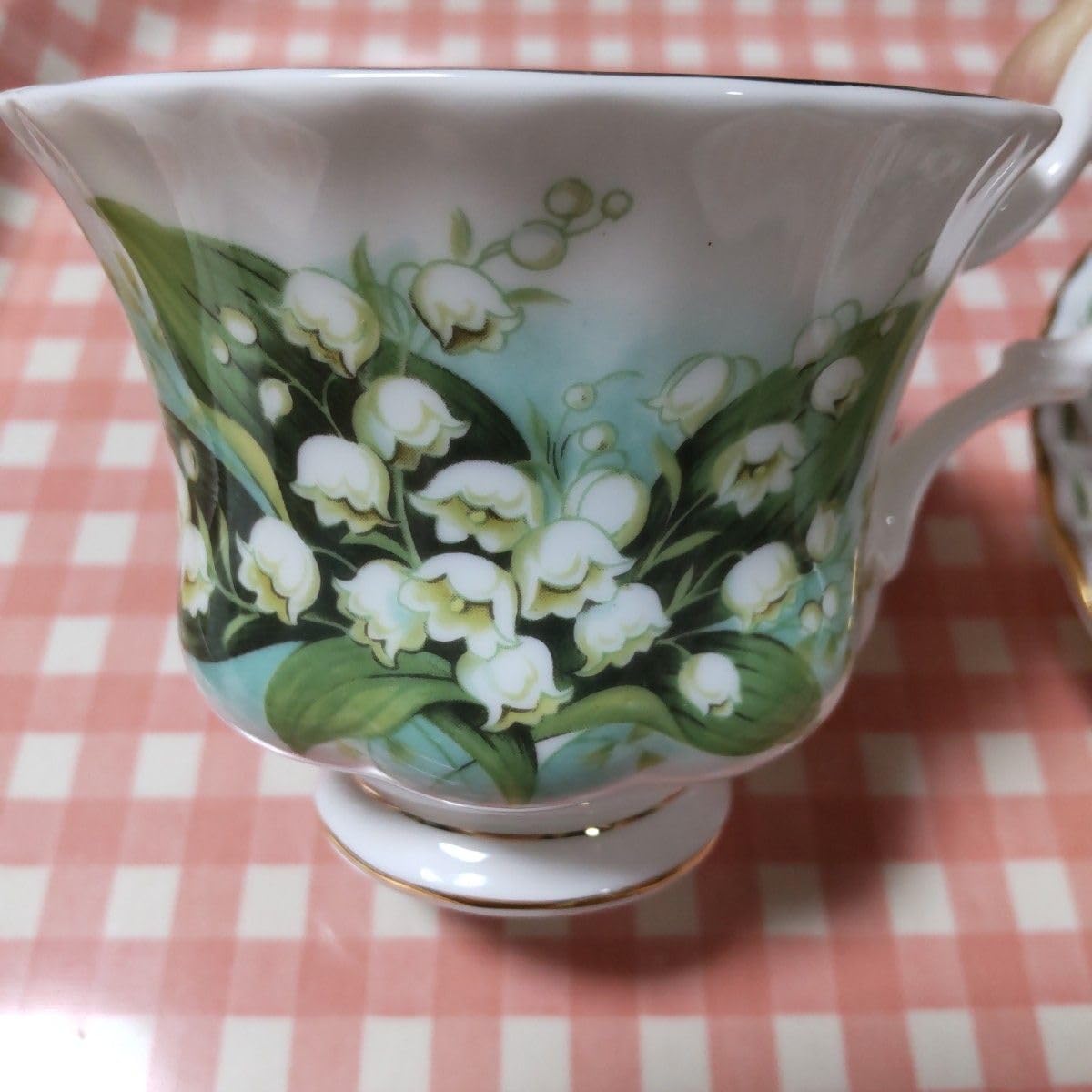 Amazon.co.jp: Royal Albert カップ&ソーサー 1客 May 5月 すずらん 廃 