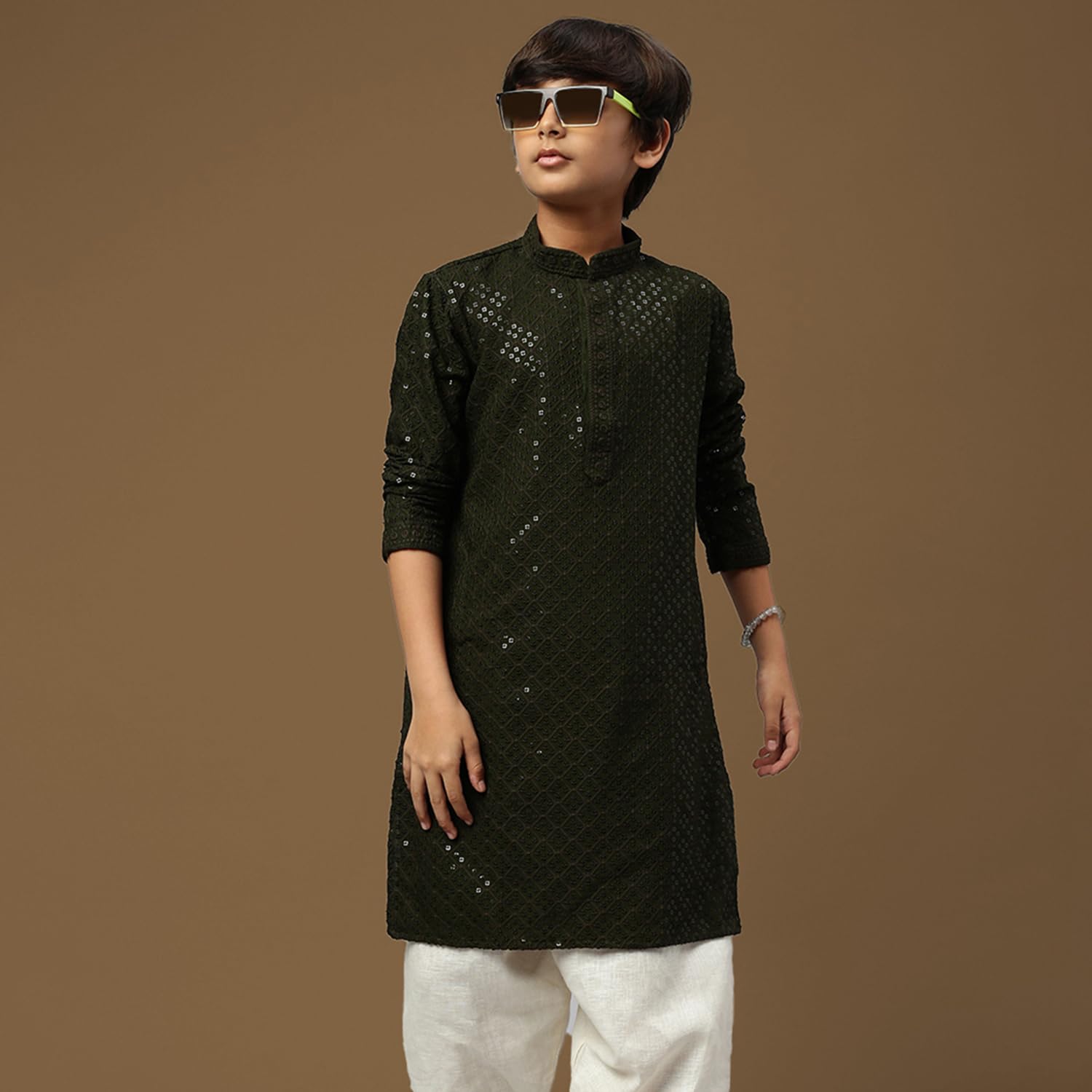 Sanwara Dapper & Dazzling Boys Solid Olive Green Chikankari with Sequins Cotton Trendy Kurta (6-7 Years) 2