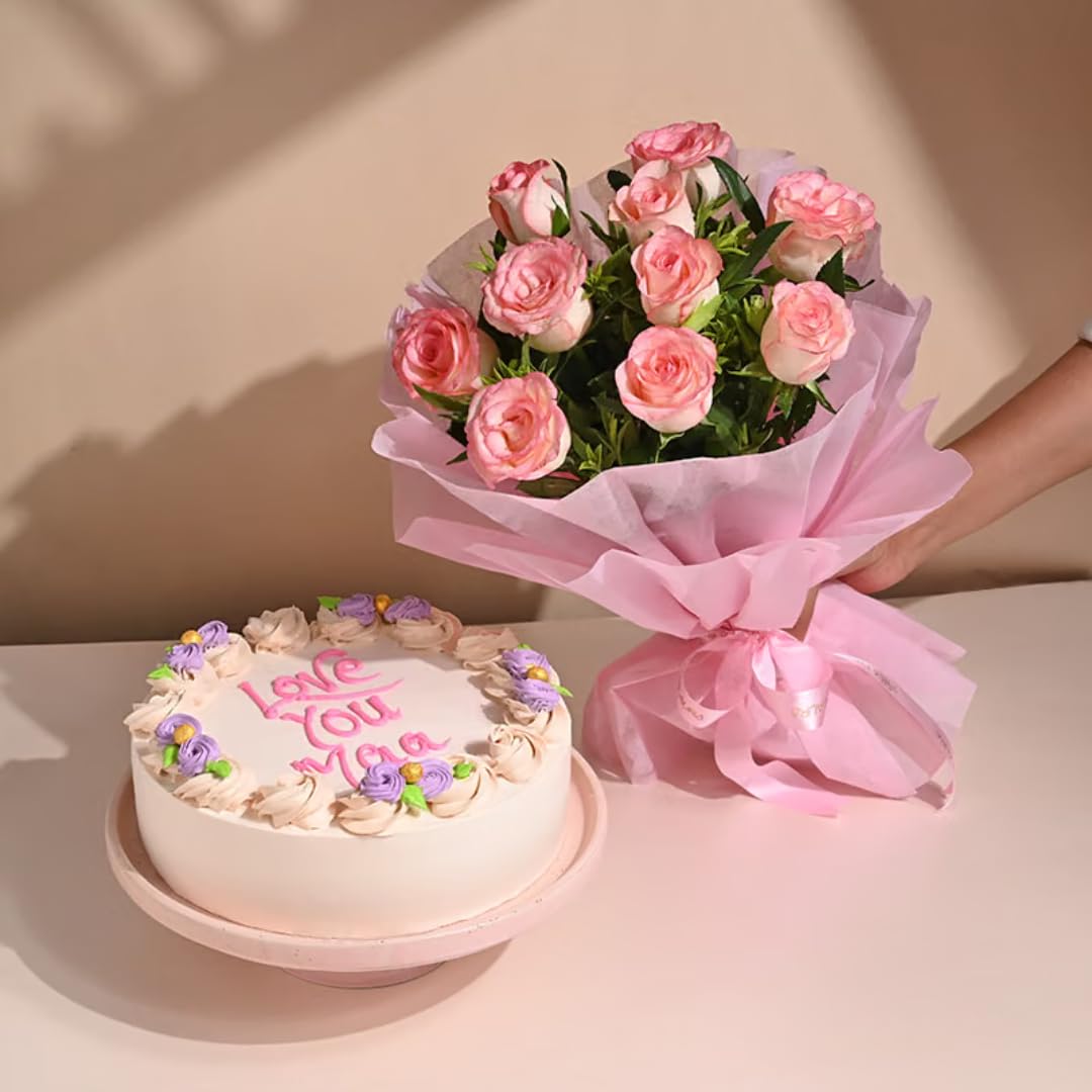 FlowerAura Premium Gift Combo of Fresh Live 0.5Kg Love You Maa Vanilla Cake & 10 Pink Roses Flower Bouquet For Birthday & Mothers Day Gift For Mom | Mother | Maa | Mother-In-Law (Same Day Delivery)