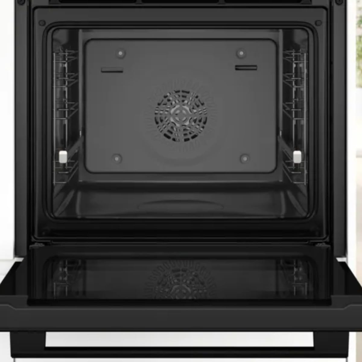 Bosch - Forno, Serie 6, Funzione AirFry, Ricette Pre-programmate, Nero, HBG536EB4