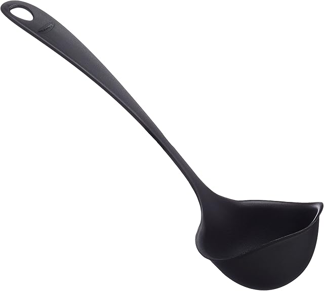 Fiskars łyżka do zupy z niekapiącą krawędzią, tworzywo sztuczne, długość: 28 cm, pojemność: 100 ml, dla osób prawo- i leworęcznych, czarna, Essential,1023806