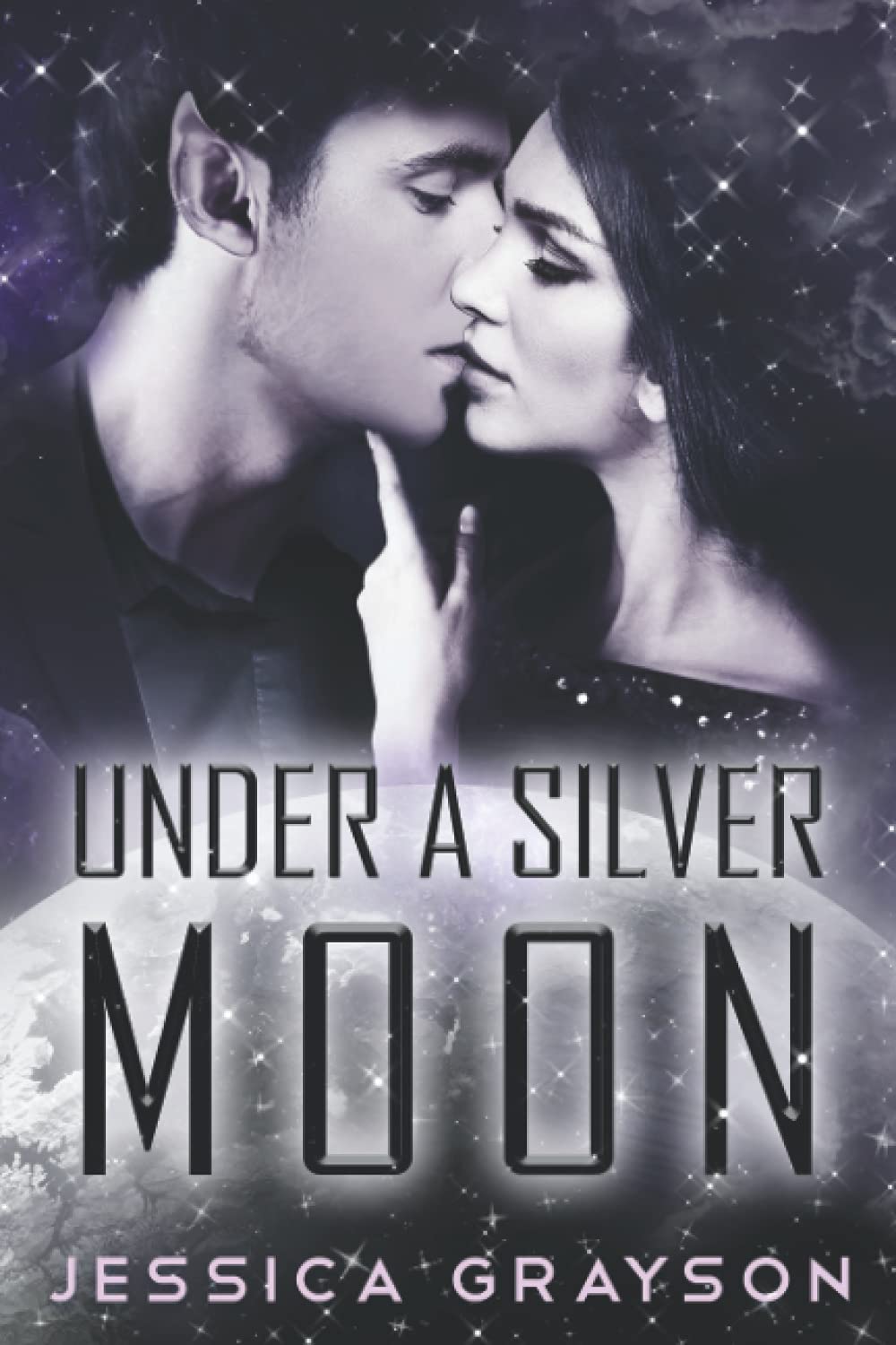 Under A Silver Moon: Vampire Alien Romance (V'loryn)