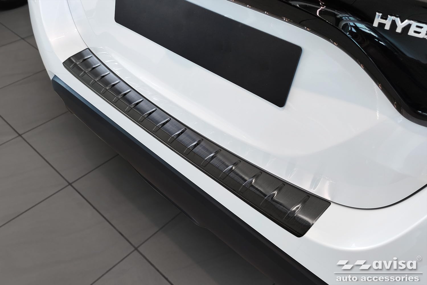 Avisa Protector del Parachoques Trasero Inoxidable Negro Compatible con Mazda 2 Hybrid 2022- 'Ribs'